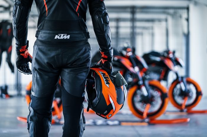 2022 KTM 890 Duke R and 890 Duke GP teased